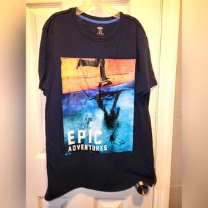 Old navy short sleeve graphic tshirt